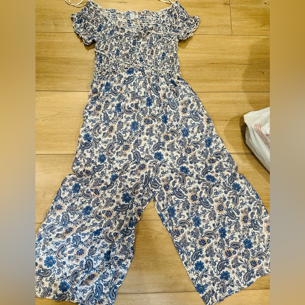 Off the shoulder cute floral jumper